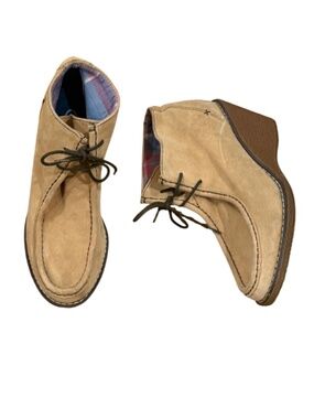 Worn once Urban Outfitters tan suede lace up wedge boot bootie 7